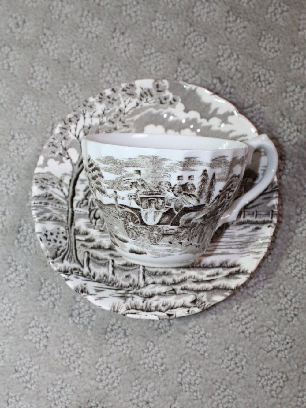 Royal Mail Staffordshire Ware Brown & Ivory Tea Cup & Saucer